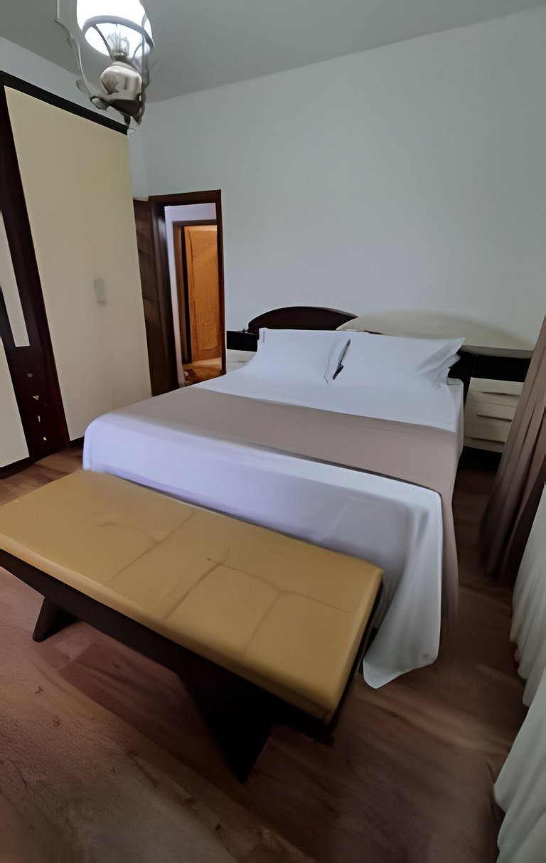 Casa Central ao lado do Zoo!