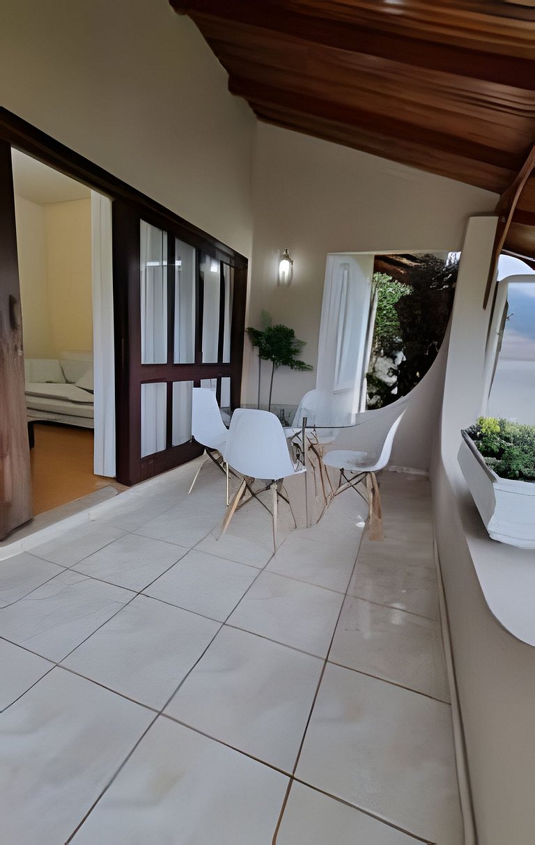 Casa Central ao lado do Zoo!