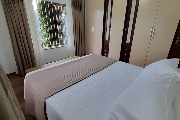 Casa Central ao lado do Zoo!