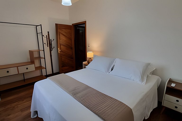 Casa Central ao lado do Zoo!