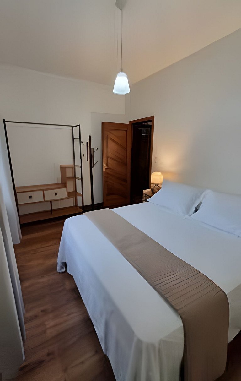 Casa Central ao lado do Zoo!