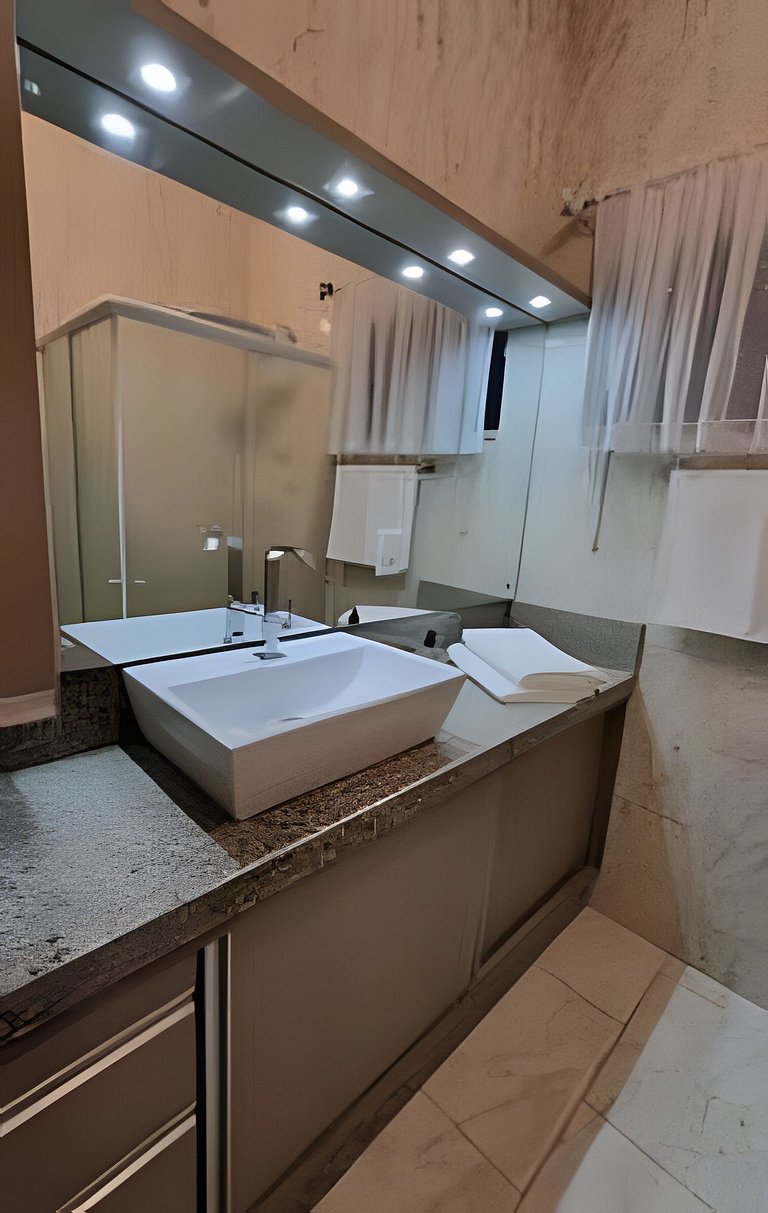 Casa Central ao lado do Zoo!