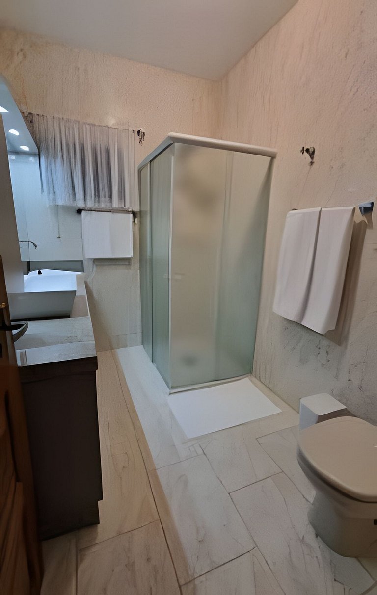 Casa Central ao lado do Zoo!