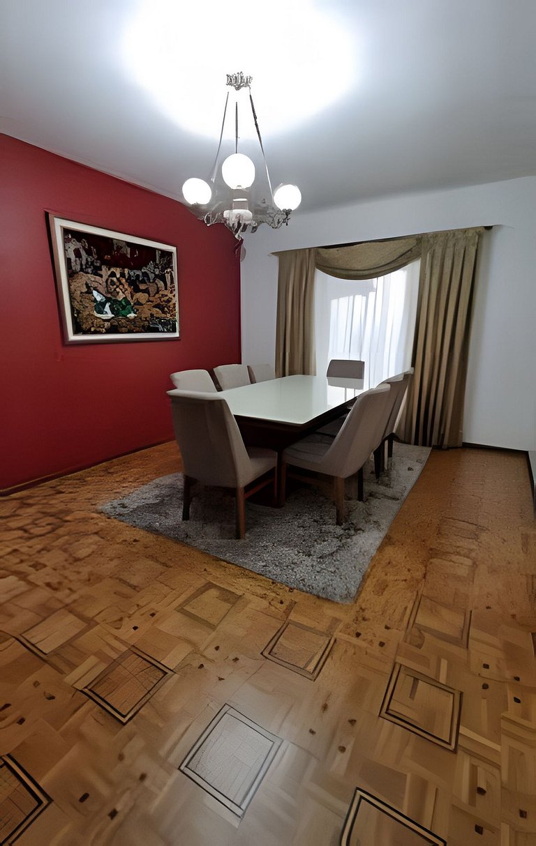 Casa Central ao lado do Zoo!