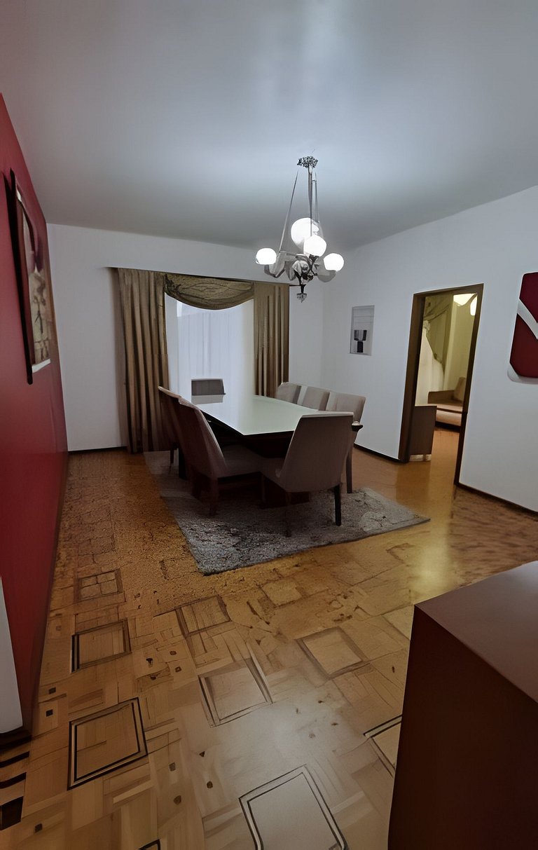 Casa Central ao lado do Zoo!