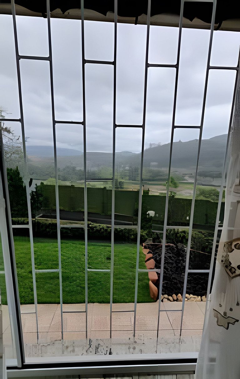 Casa Central ao lado do Zoo!