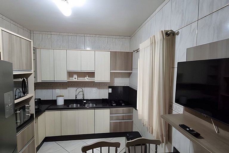 Casa Central ao lado do Zoo!