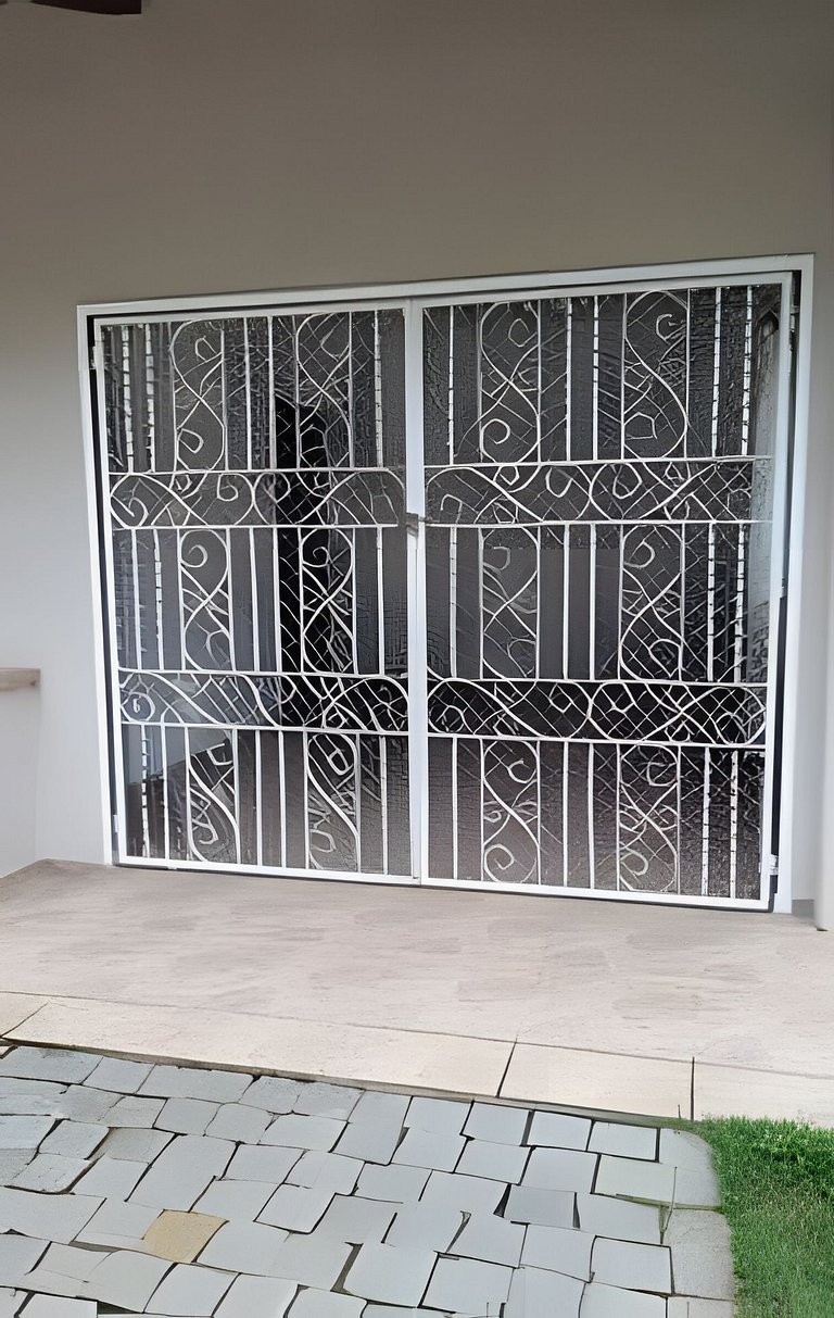 Casa Central ao lado do Zoo!