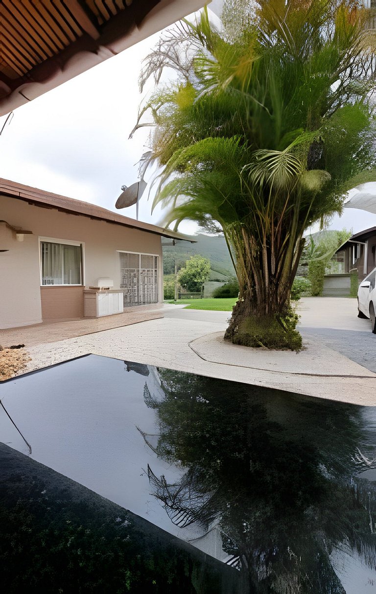 Casa Central ao lado do Zoo!