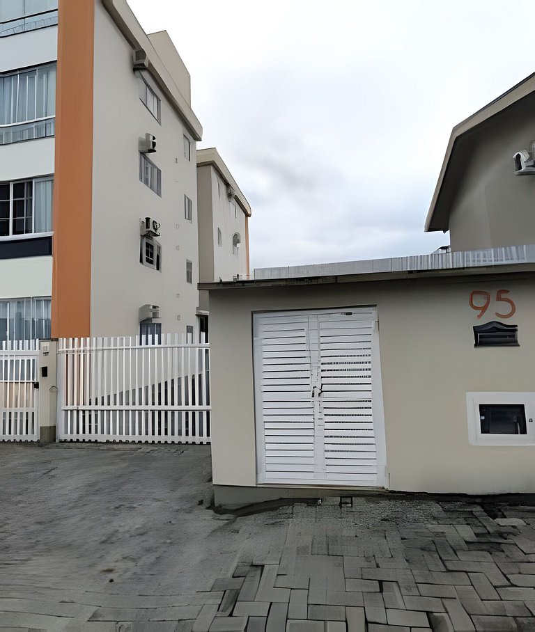 Apto H402 - Apartamento Acolhedor e Confortável!